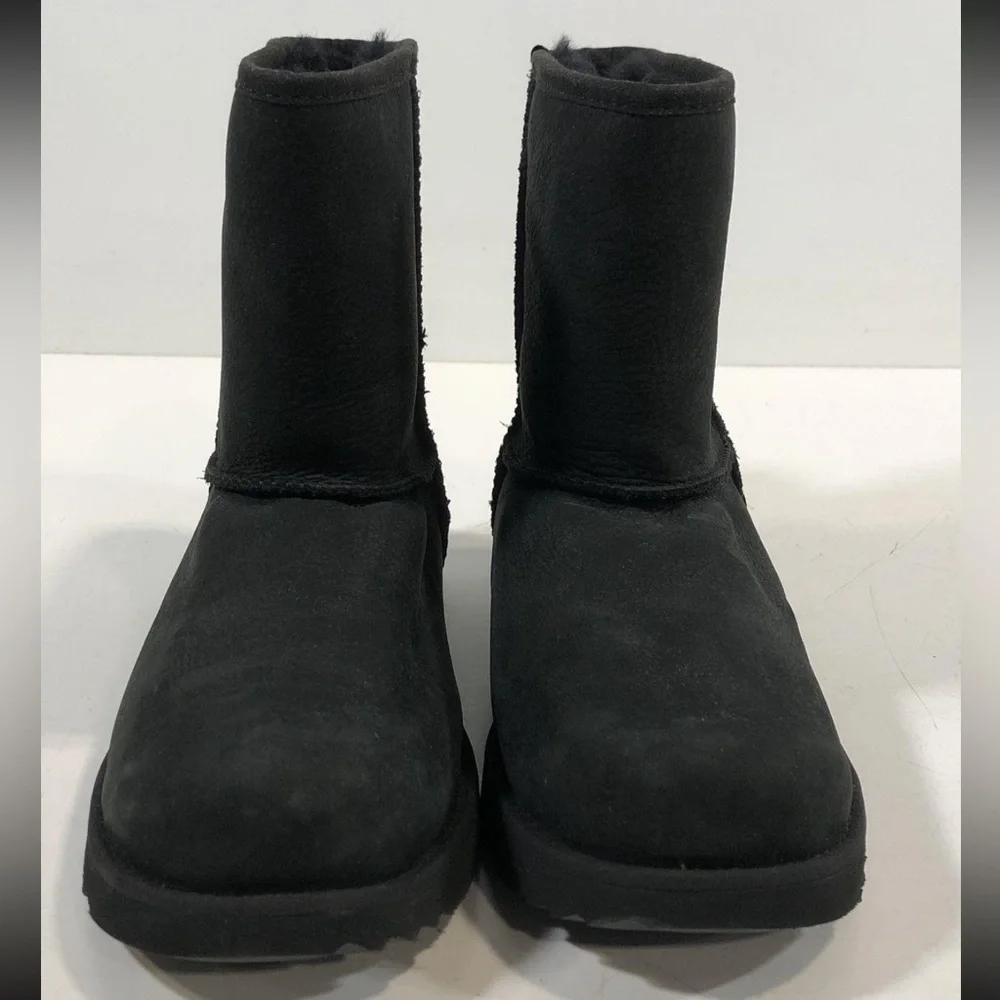 UGG gently used